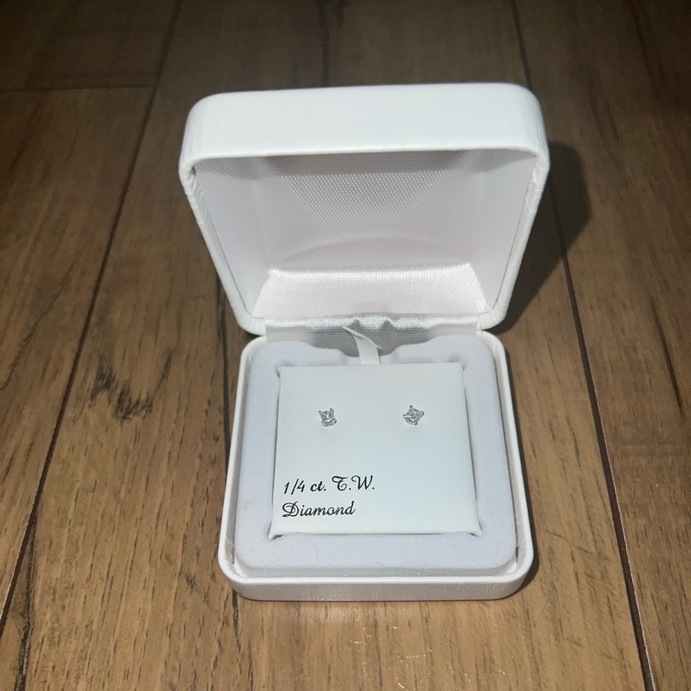 14k diamond earrings